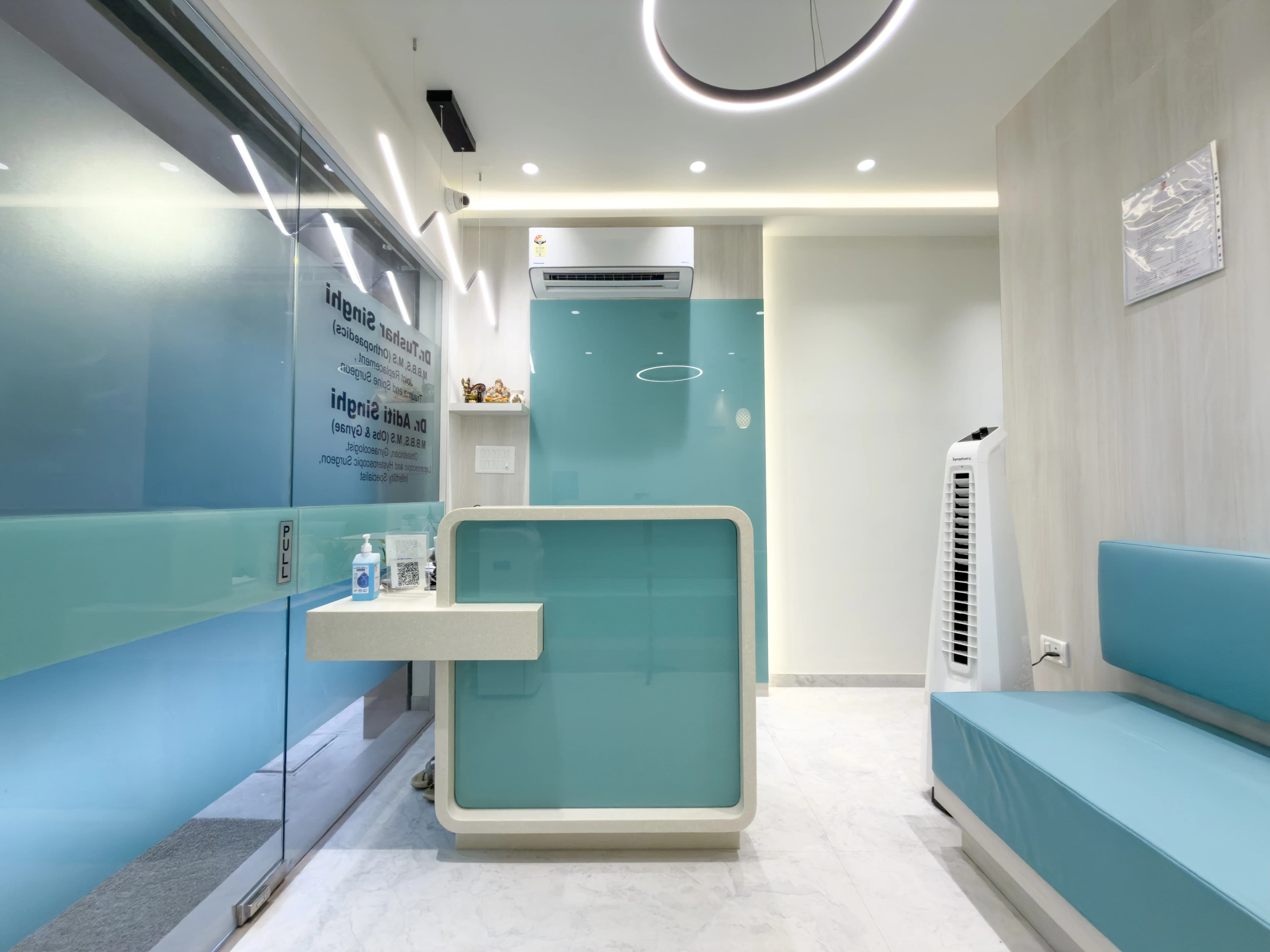 Aayush Clinic Chembur Orthopedic and Gynecology Patient Review