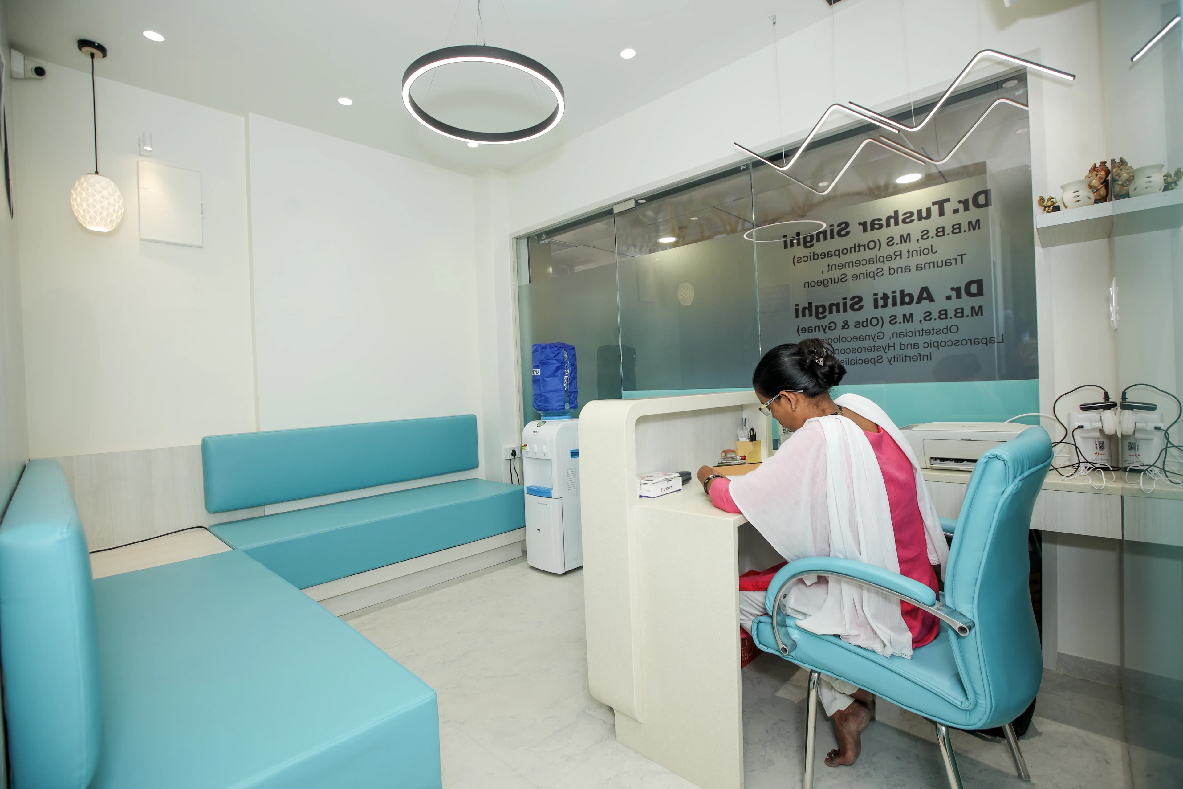 Aayush Clinic Chembur Orthopedic and Gynecology Patient Review